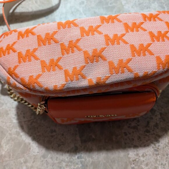 KORS Michael Kors XL Fanny/Waist Bag-MK Monogram and Leather Brand New - Picture 7 of 7